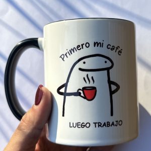 Jarro “Primero mi Café” – El Inicio Perfecto de Tu Día
